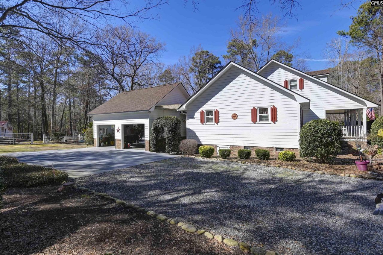 1221 Counts Ferry Road  Photo 9