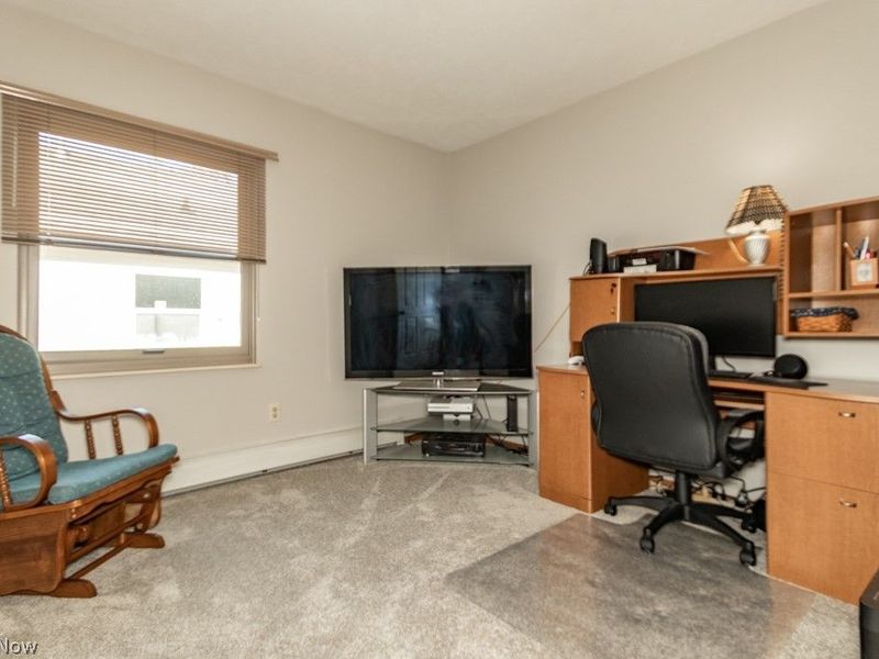 340 Parkway Boulevard, Madison, OH 44057 Photo 10