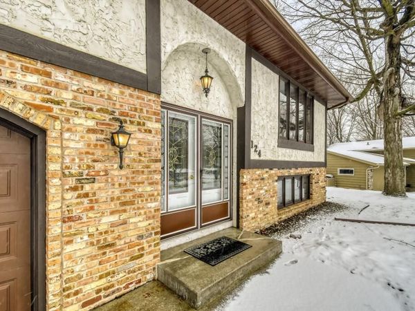 124 Oak Ridge Drive, Delano, MN 55328