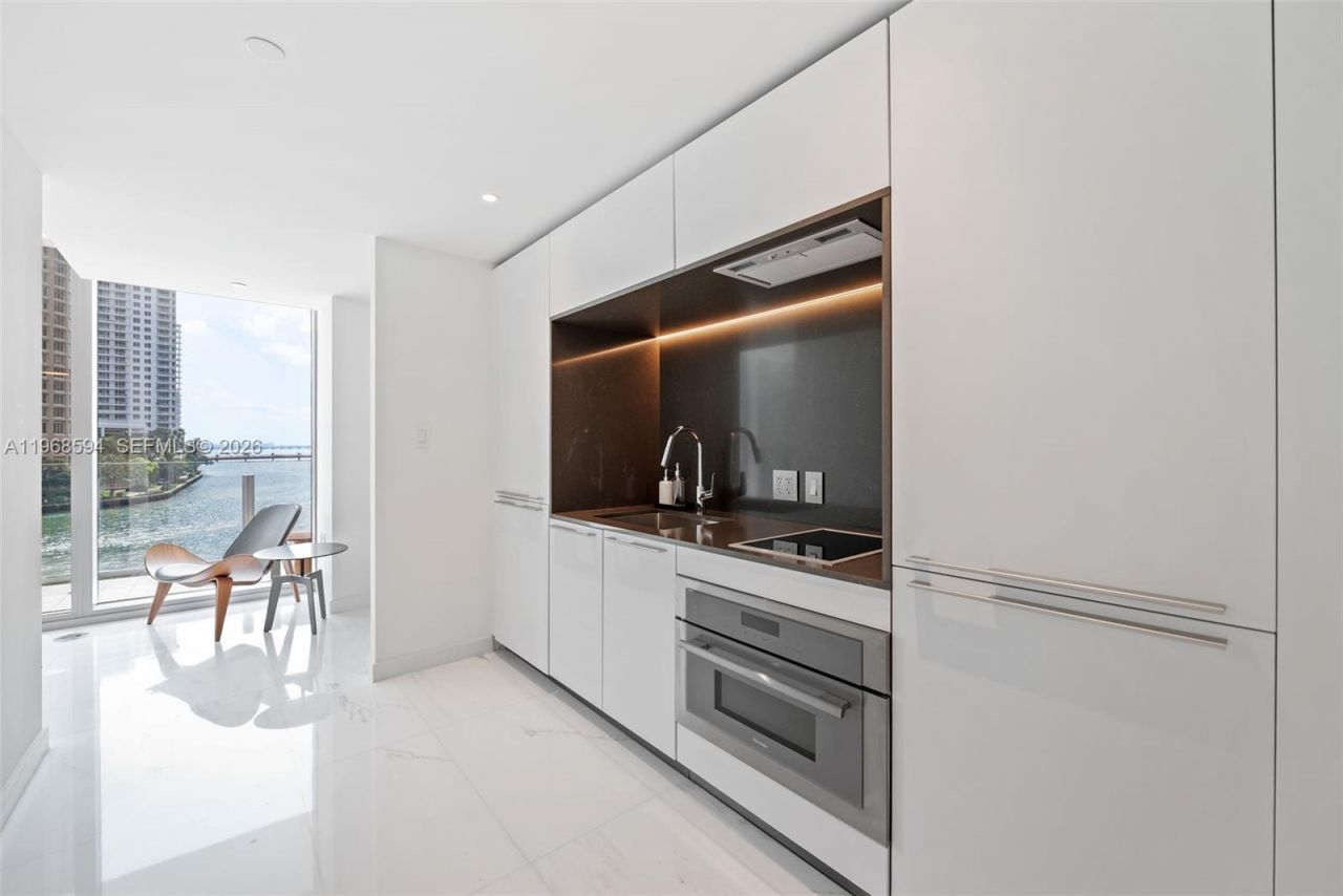 300 Biscayne Blvd Way, Unit 303, Miami, FL 33131 Photo