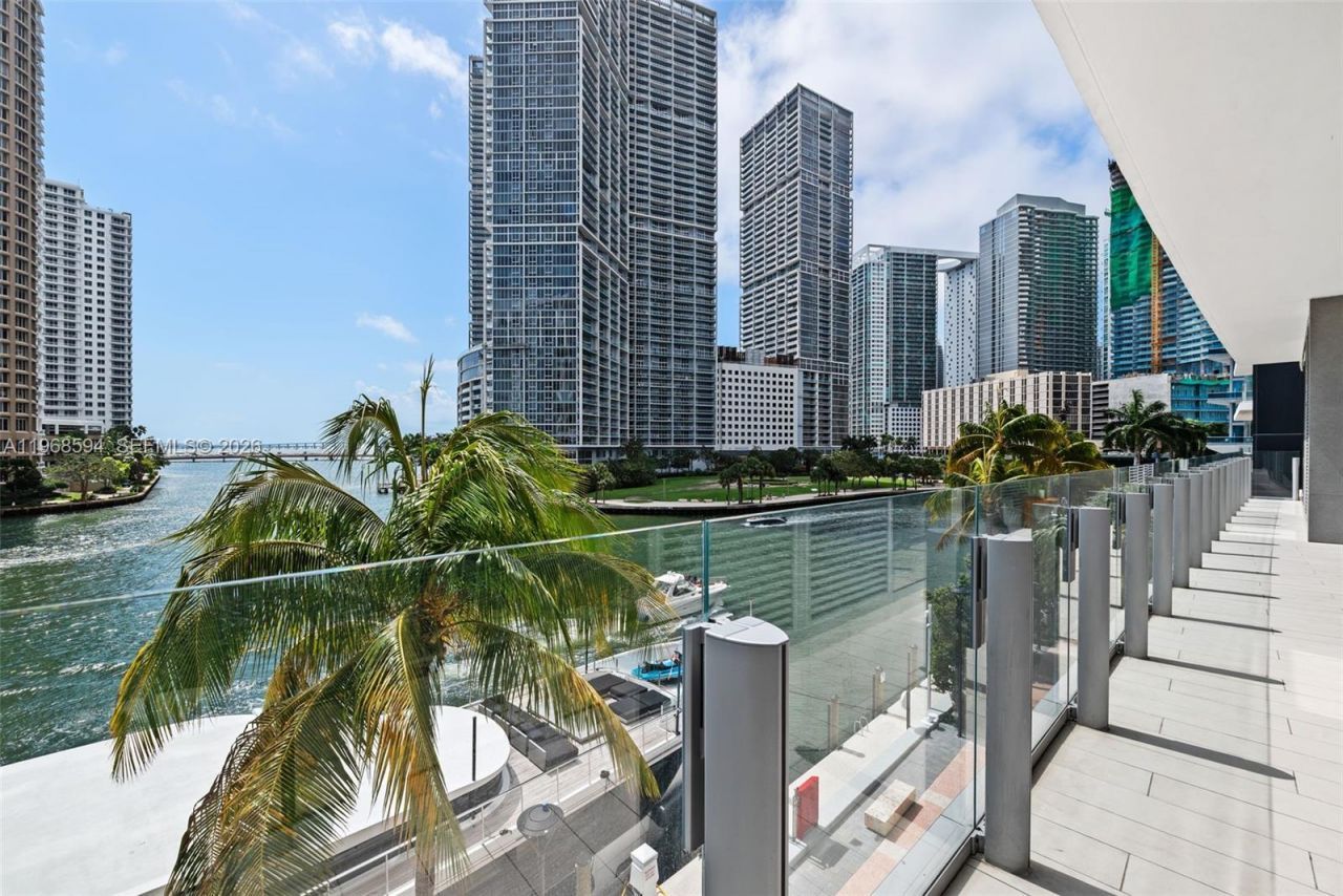 300 Biscayne Blvd Way, Unit 303, Miami, FL 33131 Photo