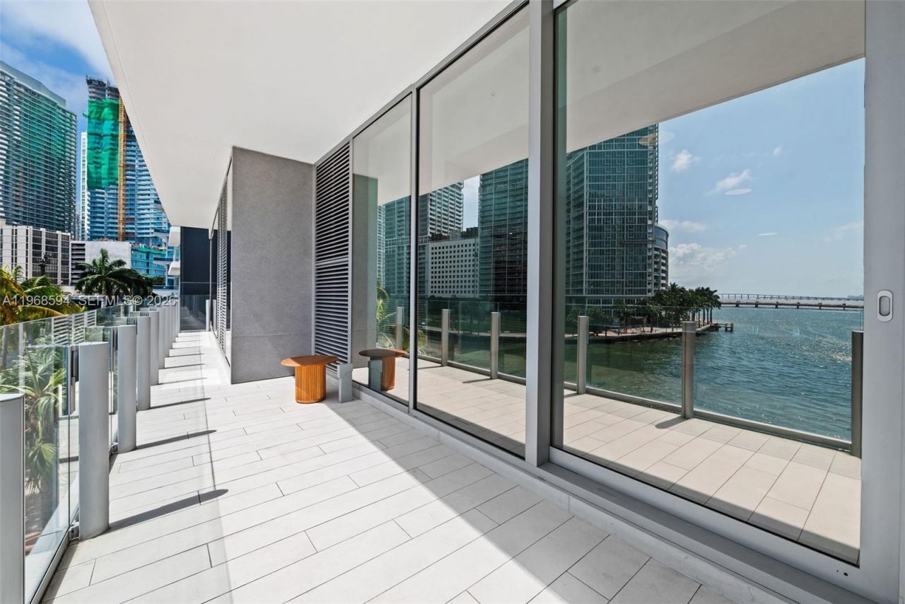 300 Biscayne Blvd Way, Unit 303, Miami, FL 33131 Photo