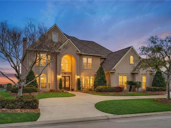 983 LAKESHORE Boulevard, Slidell, LA 70461