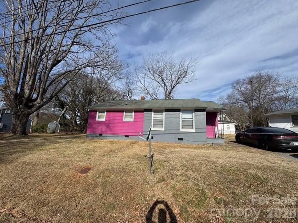 422 E 12th Avenue , Gastonia, NC 28054