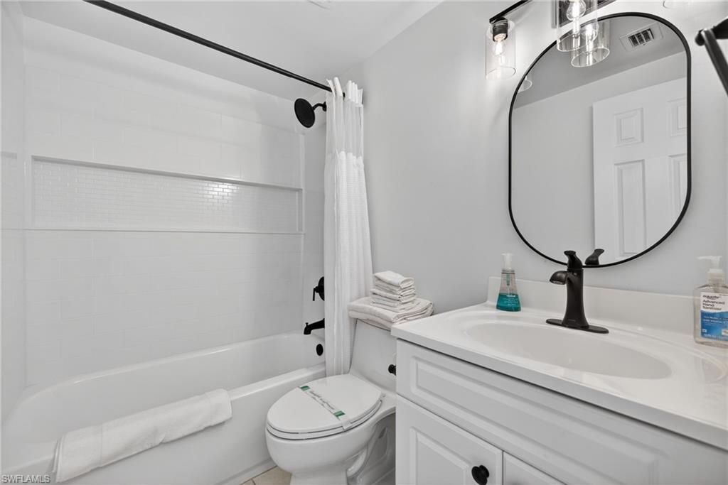 801 River Point Dr, Unit 206A, Naples, FL 34102 Photo