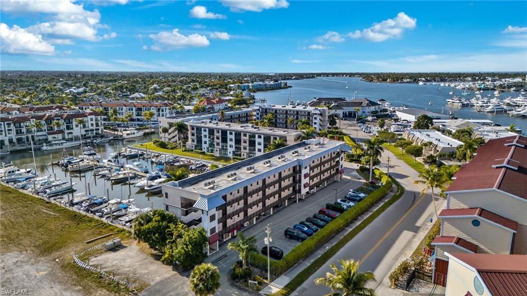 801 River Point Dr, Unit 206A, Naples, FL 34102 Photo