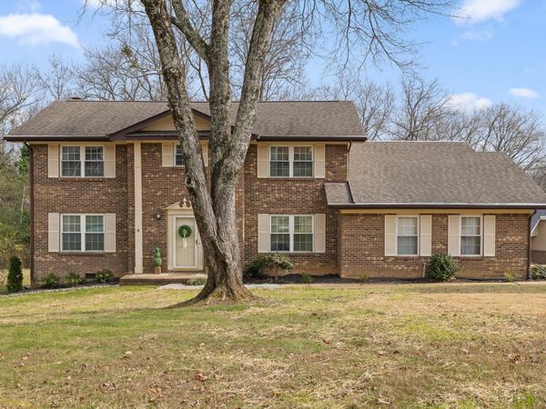 1124 Fieldstone Drive, Hixson, TN 37343