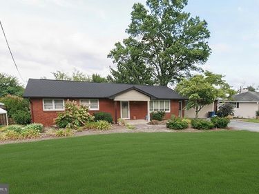 295 RHONDA DRIVE, YORK, PA 17408