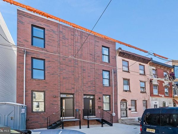 2121 N 8TH STREET, PHILADELPHIA, PA 19122