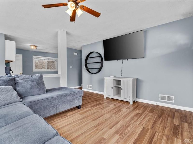 8608 Dundalk Court, Deer Park, OH 45236 Photo 7