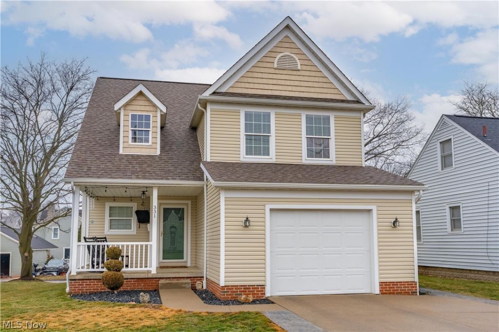 331 Harmon Street Sw, North Canton, OH 44720 Main Photo