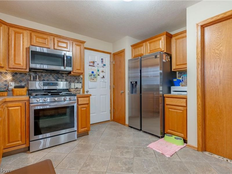 331 Harmon Street SW, North Canton, OH 44720 Photo 15