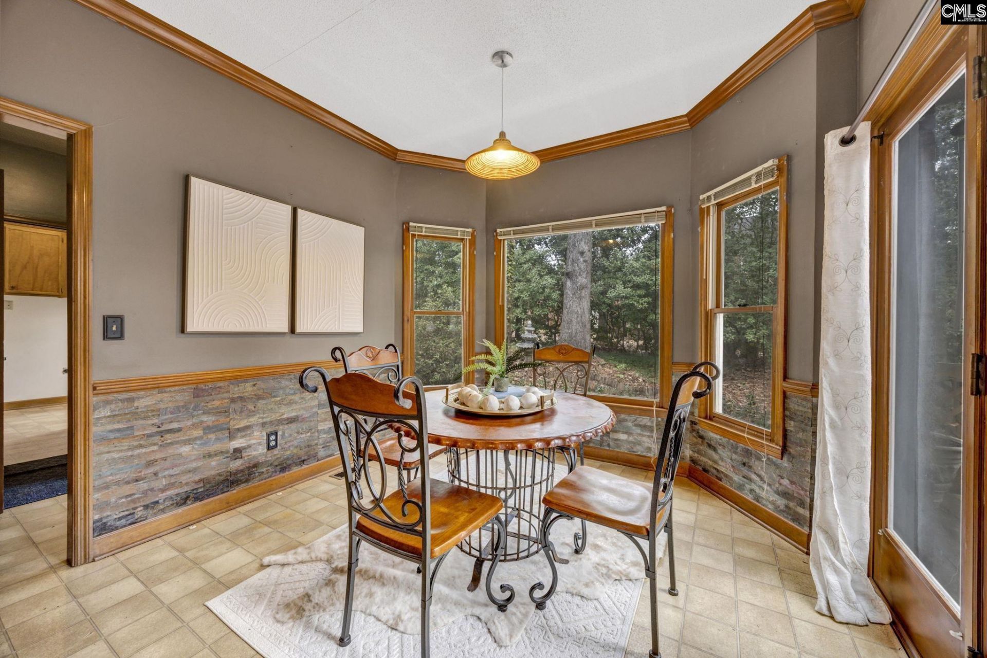 702 Archers Lane Photo 17