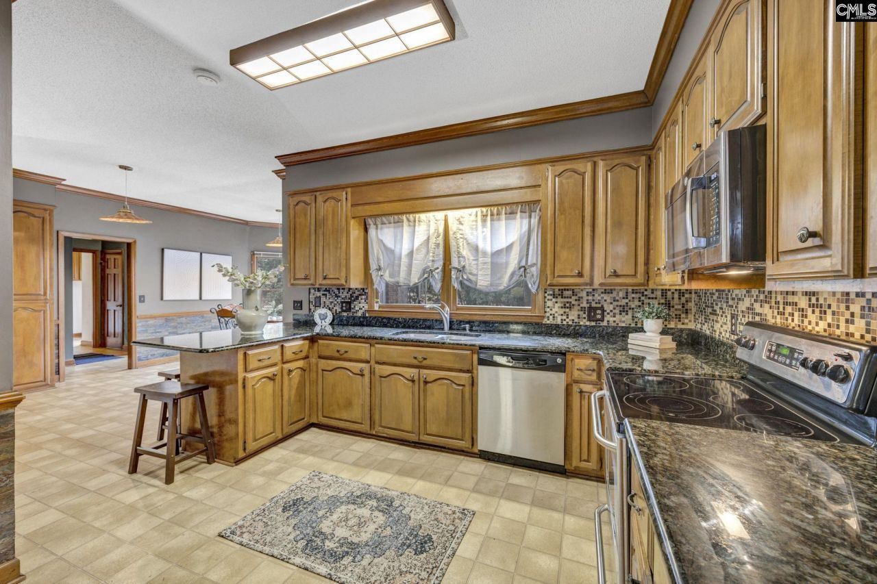 702 Archers Lane Photo 21