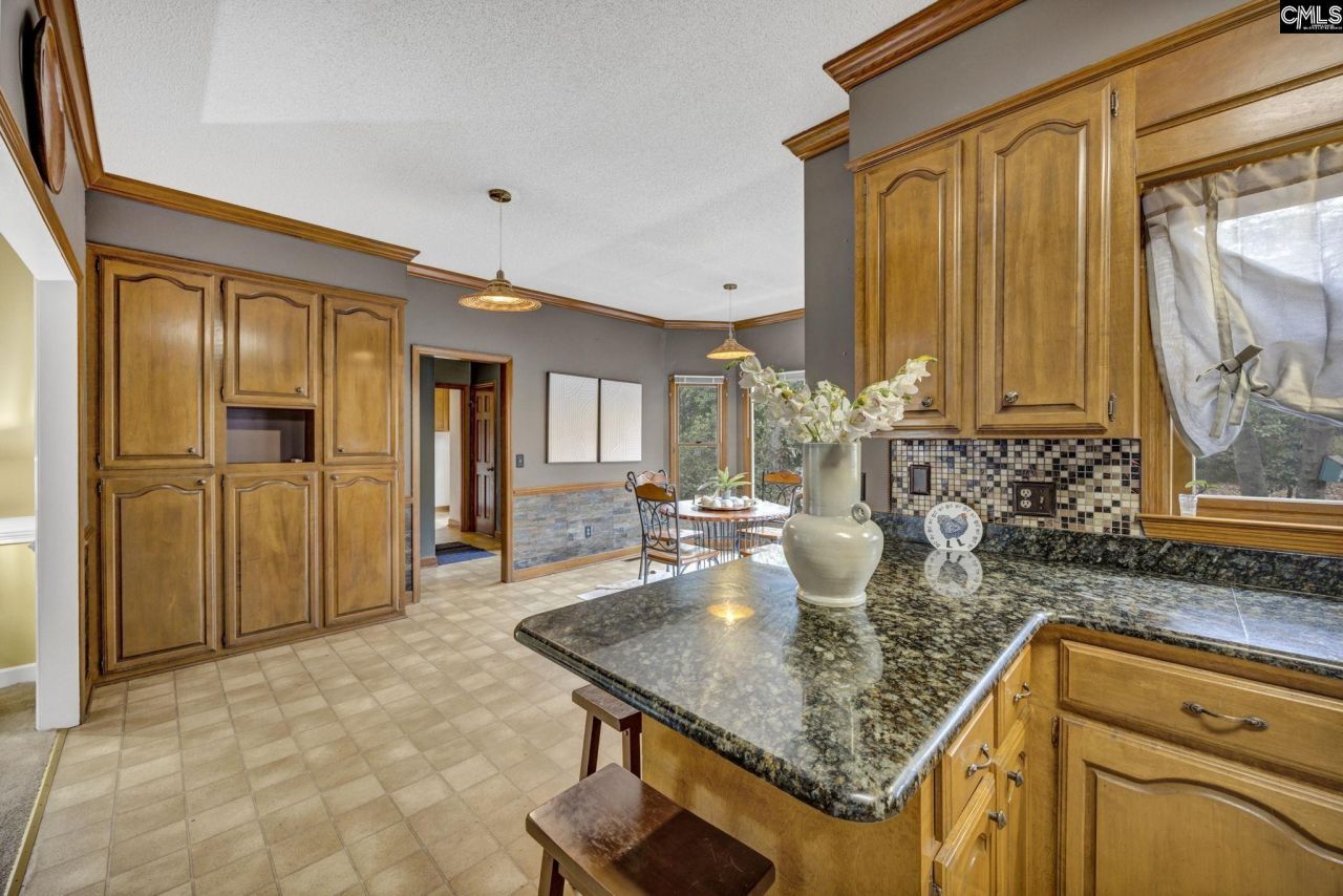 702 Archers Lane Photo 23