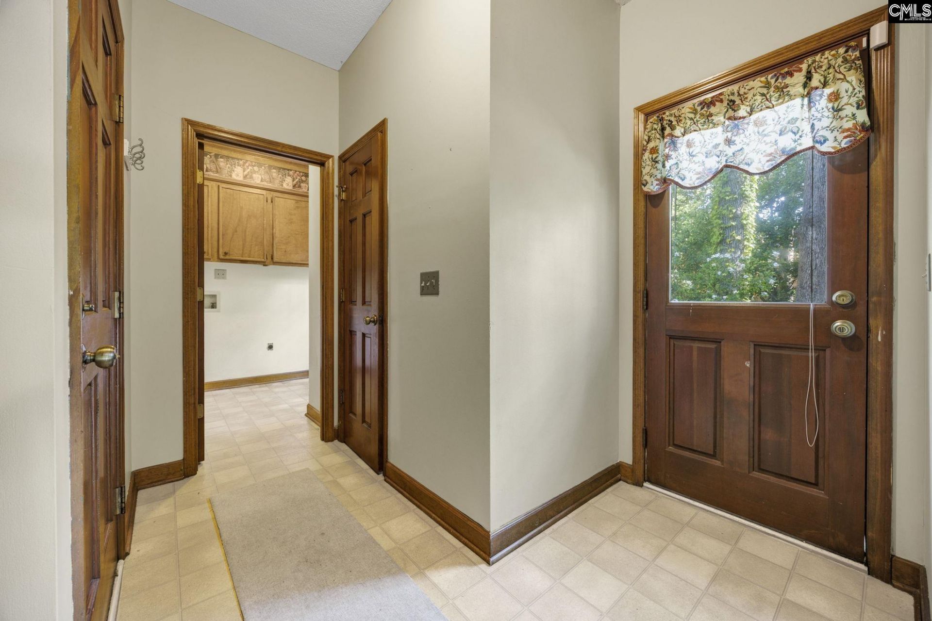 702 Archers Lane Photo 46