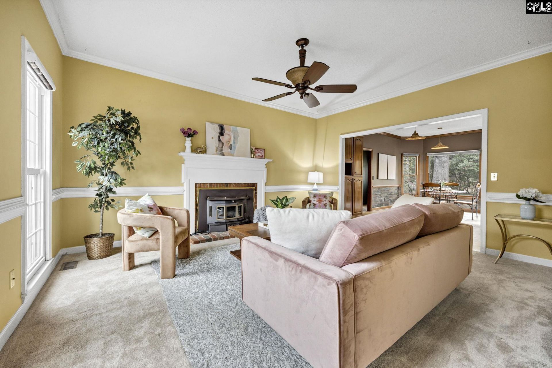 702 Archers Lane Photo 9