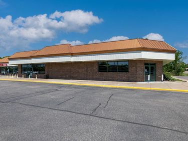 2231 11th Avenue E, North Saint Paul, MN 55109