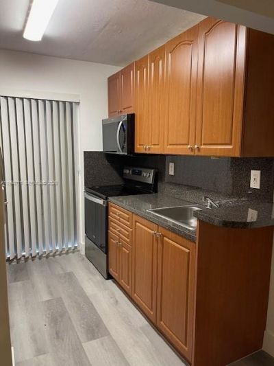 1852 SW 7th St, Unit 203, Miami, FL 33135 Photo