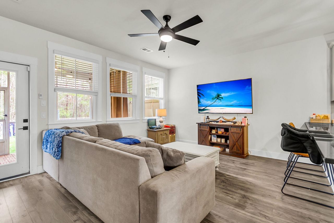 5112 Park Creek Avenue Photo 14