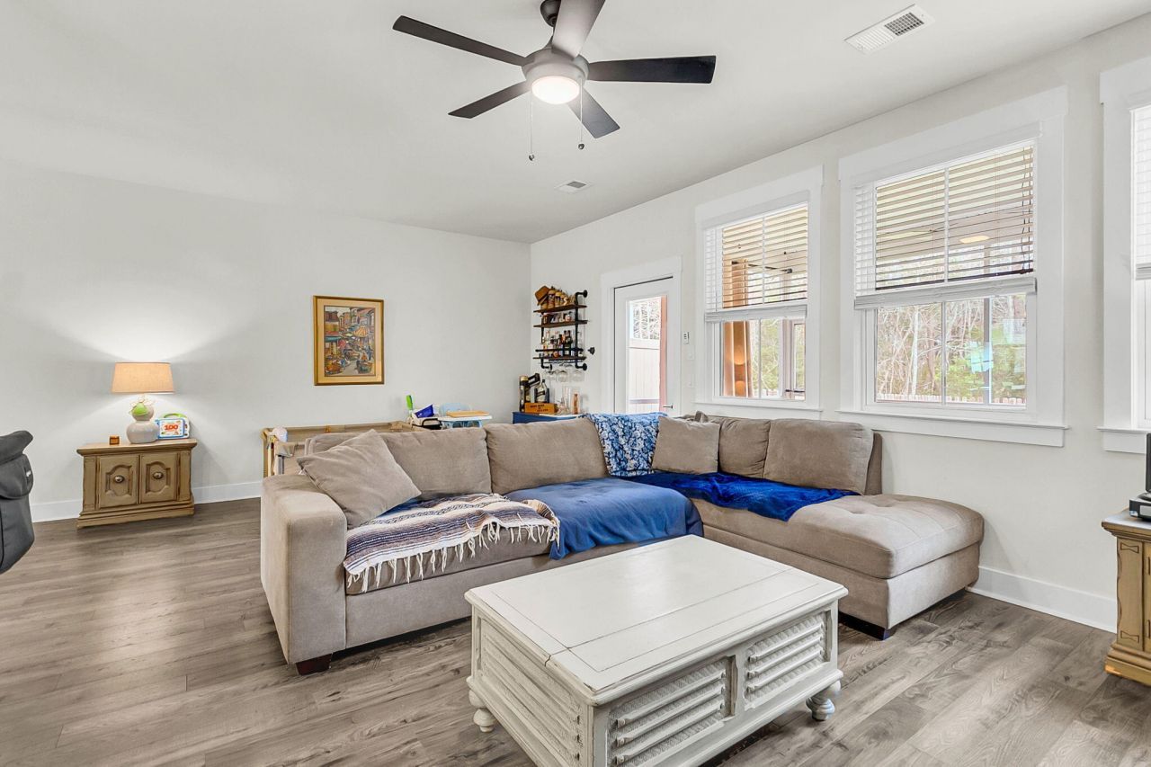 5112 Park Creek Avenue Photo 22