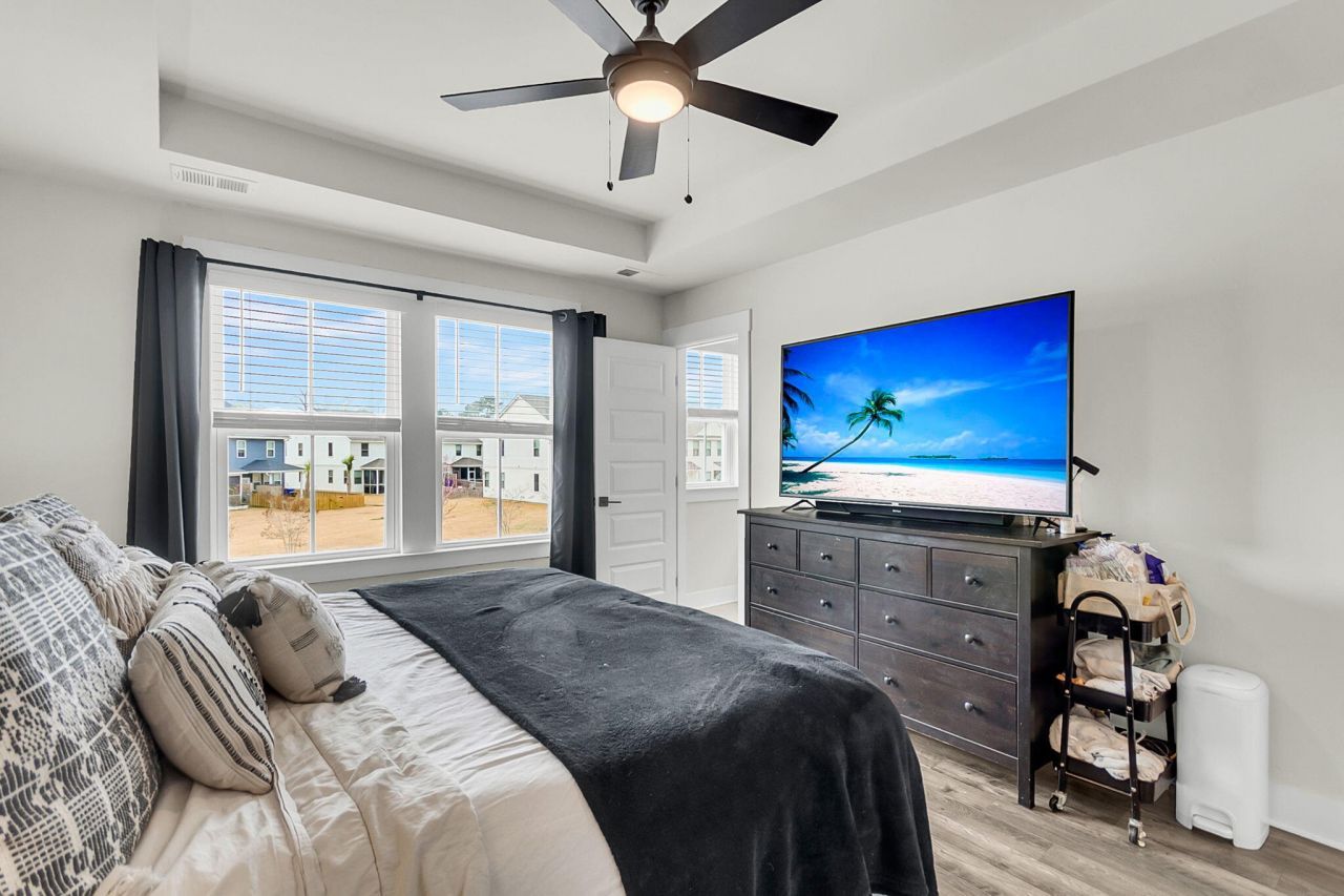 5112 Park Creek Avenue Photo 32