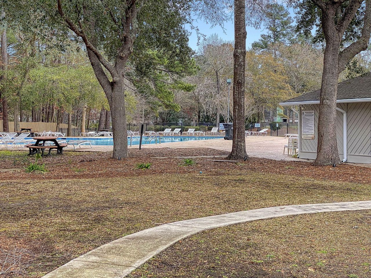 5112 Park Creek Avenue Photo 54