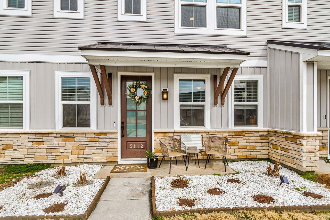 5112 Park Creek Avenue Photo 8