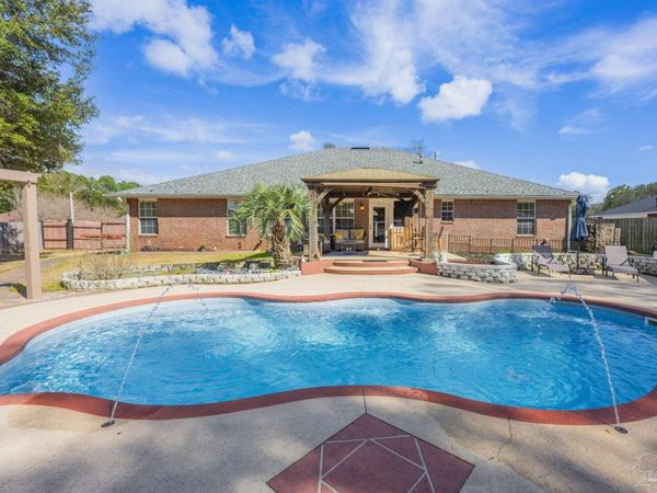 5267 Gardenbrook Blvd, Milton, FL 32570