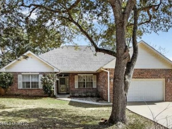 883 Alawai Avenue, Diamondhead, MS 39525