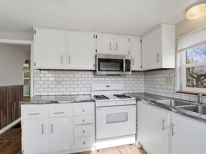 1493 Chesapeake Avenue , Columbus, OH 43212 Photo 9