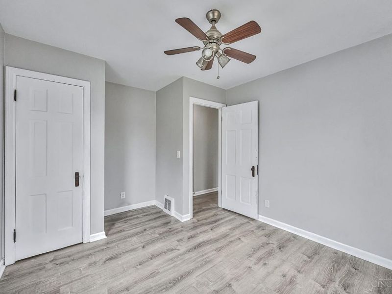 311 Southern Avenue, Cincinnati, OH 45215 Photo 11