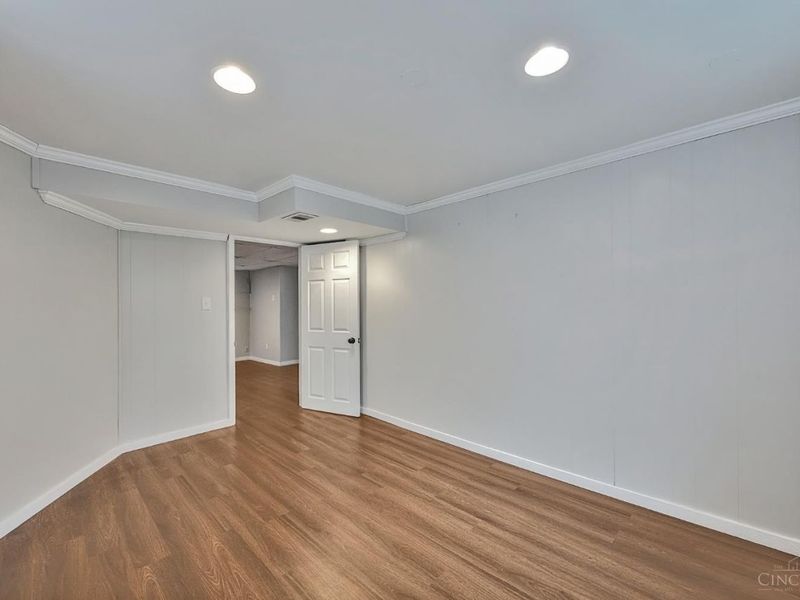 311 Southern Avenue, Cincinnati, OH 45215 Photo 21