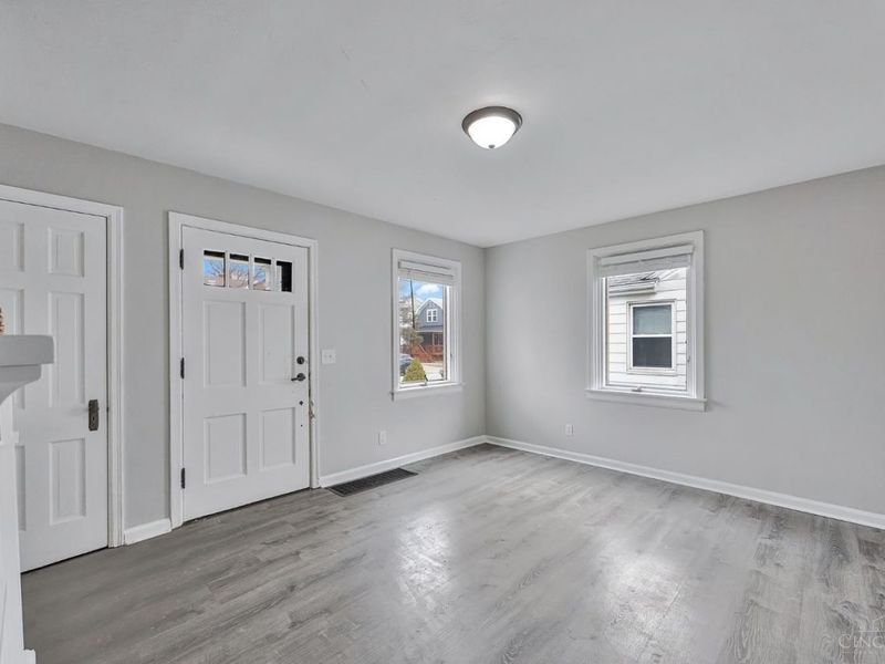 311 Southern Avenue, Cincinnati, OH 45215 Photo 5