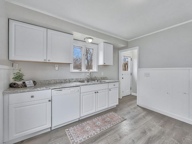 311 Southern Avenue, Cincinnati, OH 45215 Photo 7