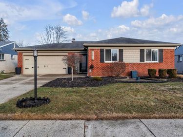 14912 Heyer Street, Livonia, MI 48154