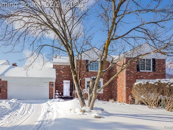 1524 Georgetown Drive, Bloomfield Hills, MI 48304