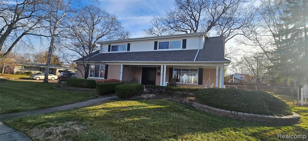 31275 Saratoga Avenue, Warren, MI 48093 Main Photo