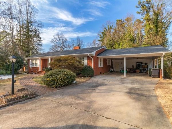 305 Hilltop Drive, Lexington, NC 27292