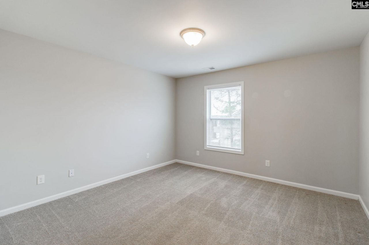 125 Whitton Court  Photo 23