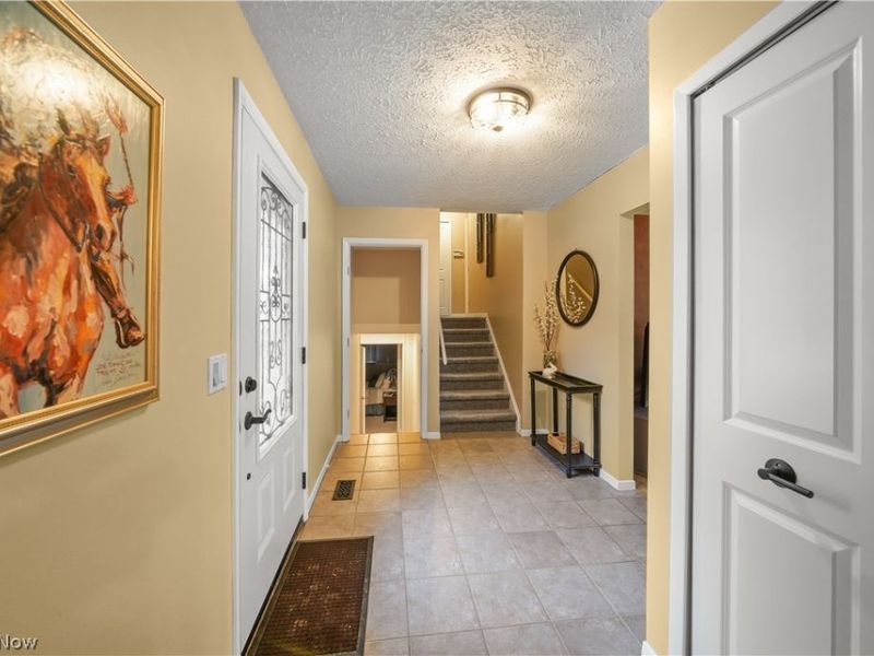 8266 Pebble Creek Court, Chagrin Falls, OH 44023 Photo 17