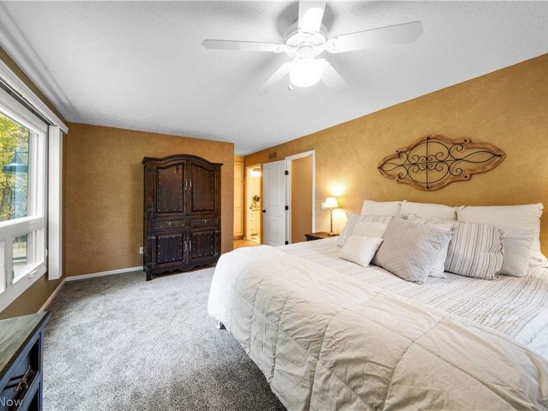 8266 Pebble Creek Court, Chagrin Falls, OH 44023 Photo 18