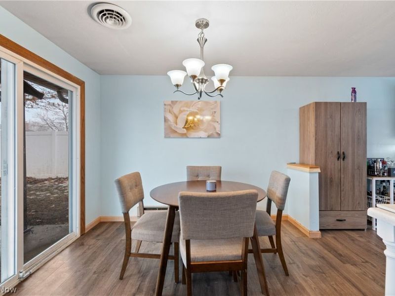 715 Carol Lane, Elyria, OH 44035 Photo 12