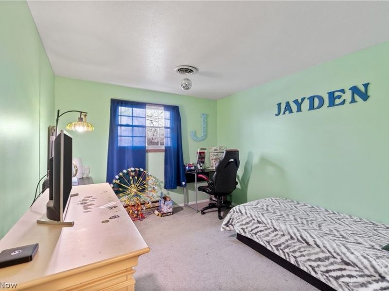 715 Carol Lane, Elyria, OH 44035 Photo 16