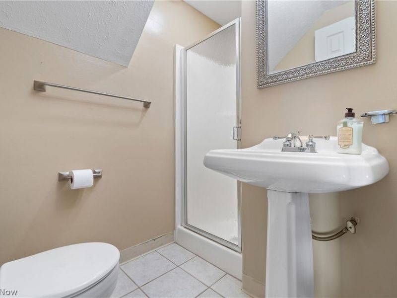 715 Carol Lane, Elyria, OH 44035 Photo 21