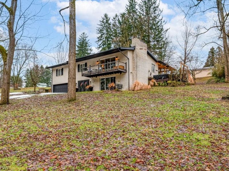 16470 Meadowville Street SE, Minerva, OH 44657 Photo 2