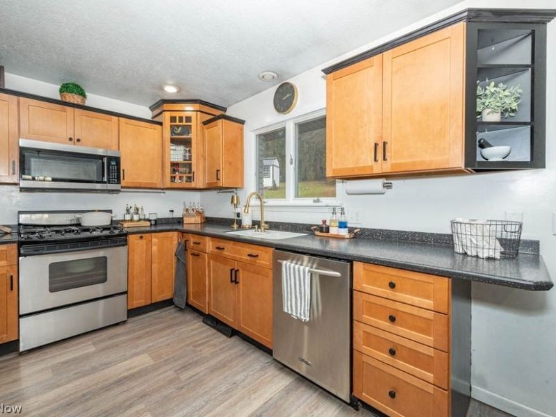 16470 Meadowville Street SE, Minerva, OH 44657 Photo 8