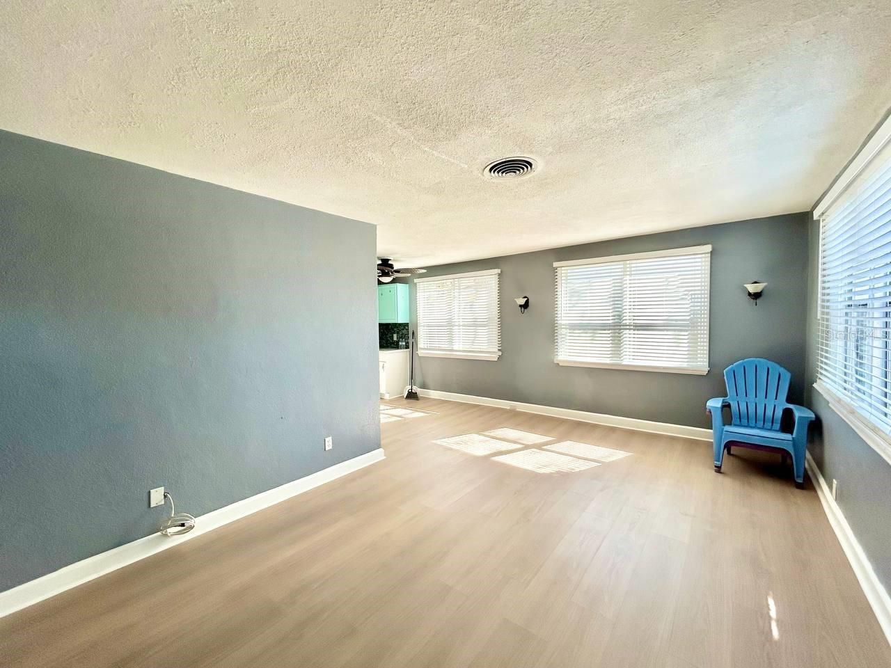 2720 Edwards Avenue S, Saint Petersburg, FL 33705 Photo