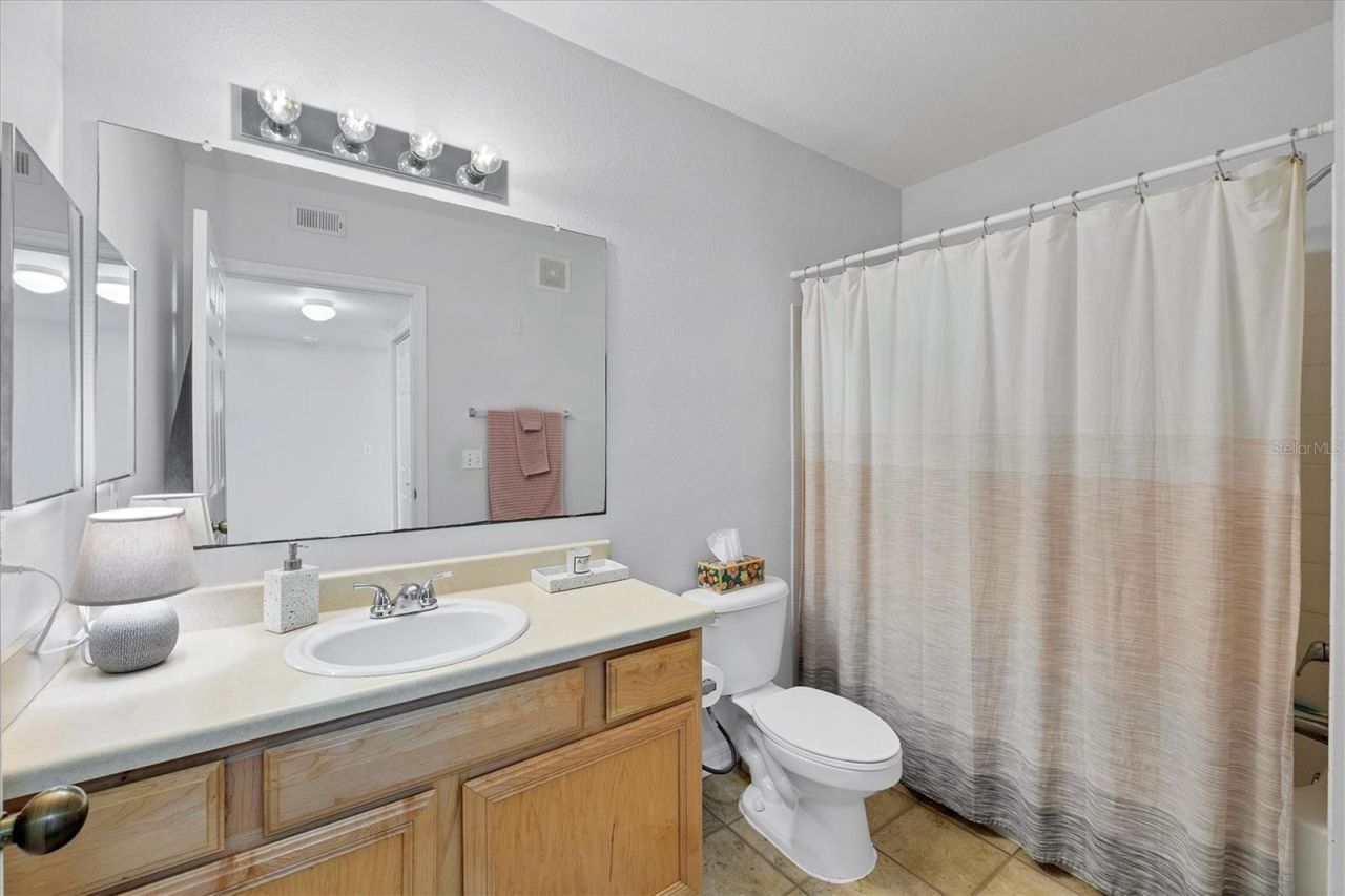 2950 Viscaya Place, Unit 108, Sarasota, FL 34237 Photo