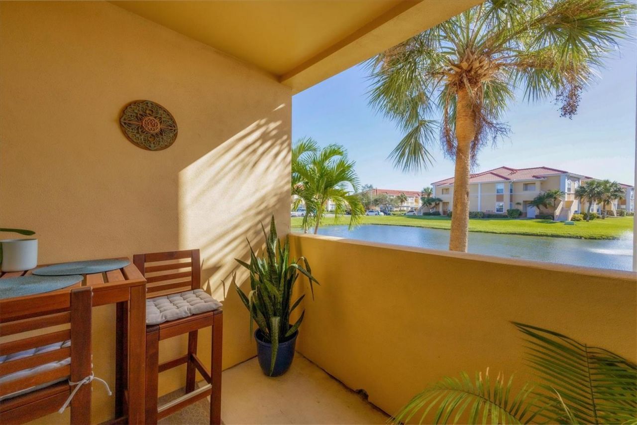 2950 Viscaya Place, Unit 108, Sarasota, FL 34237 Photo